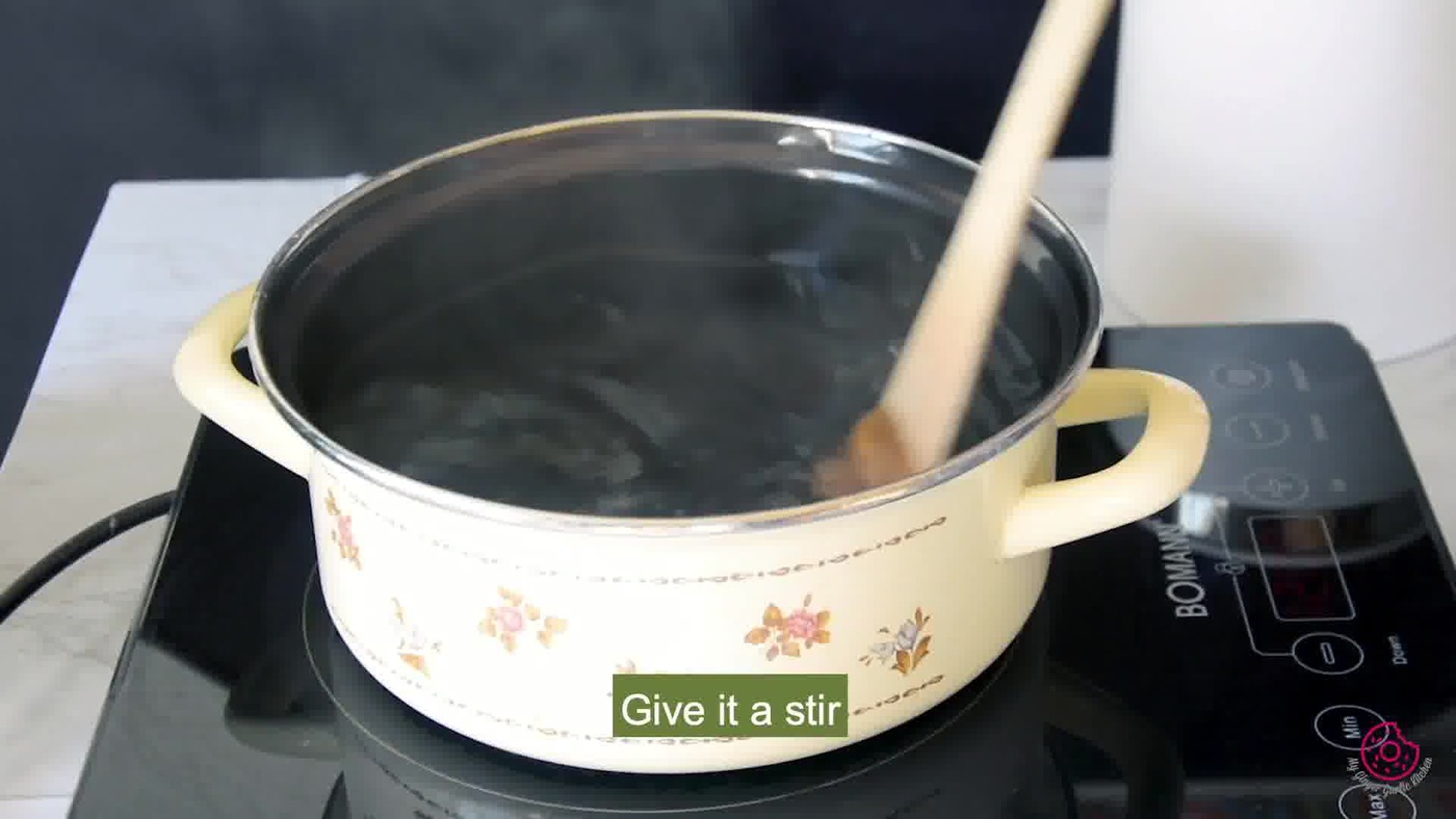 Image of the cooking step-1-1 for Penne Arrabbiata - Pasta Arrabiata