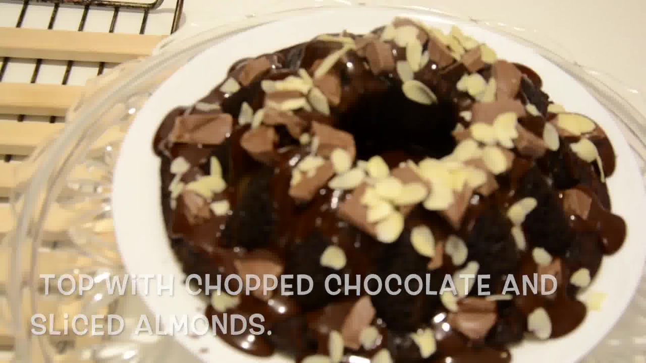 Image of the cooking step-1-16 for Persimmon Chocolate Bundt Cake (with Video)
