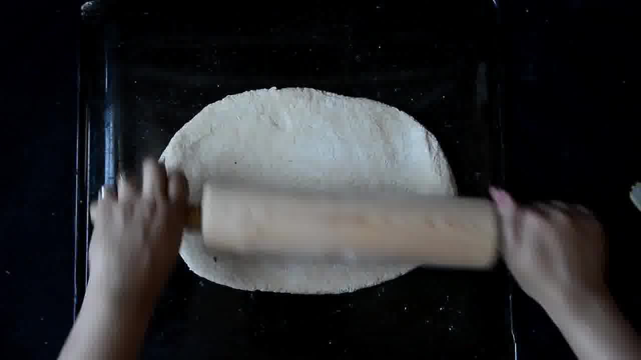 Image of the cooking step-1-2 for Pizza Dough Twists with Parsley