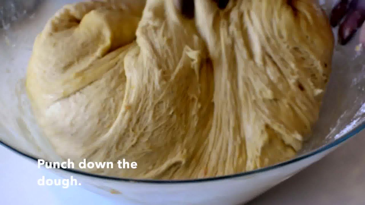 Image of the cooking step-3-1 for Easy Pumpkin Cinnamon Rolls - Pumpkin Cinnamon Bun