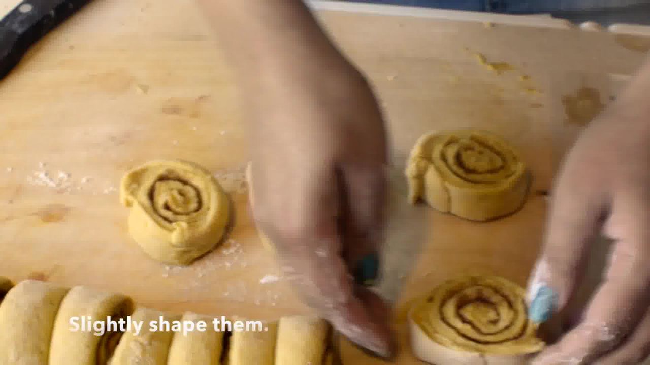 Image of the cooking step-3-7 for Easy Pumpkin Cinnamon Rolls - Pumpkin Cinnamon Bun