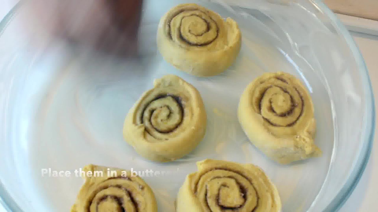 Image of the cooking step-3-8 for Easy Pumpkin Cinnamon Rolls - Pumpkin Cinnamon Bun