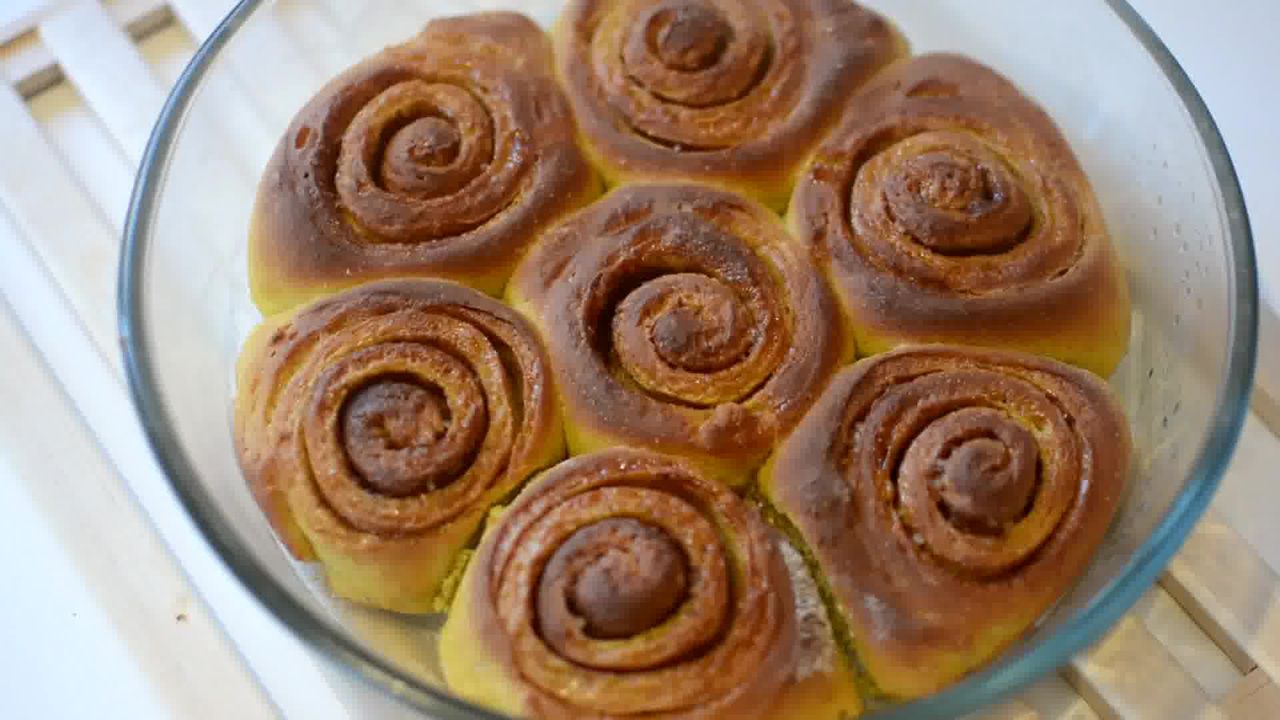 Image of the cooking step-4-3 for Easy Pumpkin Cinnamon Rolls - Pumpkin Cinnamon Bun