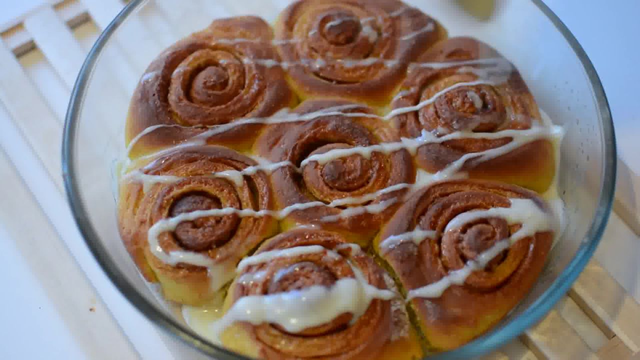 Image of the cooking step-6-1 for Easy Pumpkin Cinnamon Rolls - Pumpkin Cinnamon Bun