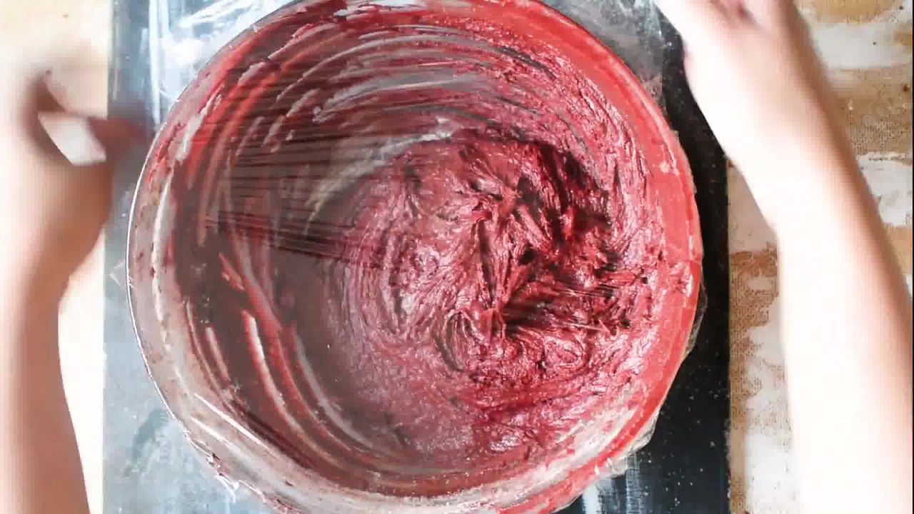 Image of the cooking step-1-5 for Red Velvet Crinkle Cookies