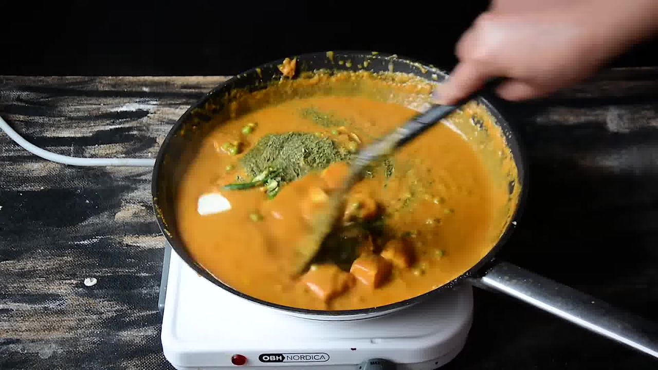Image of the cooking step-2-10 for Matar Paneer - Peas and Cottage Cheese Curry