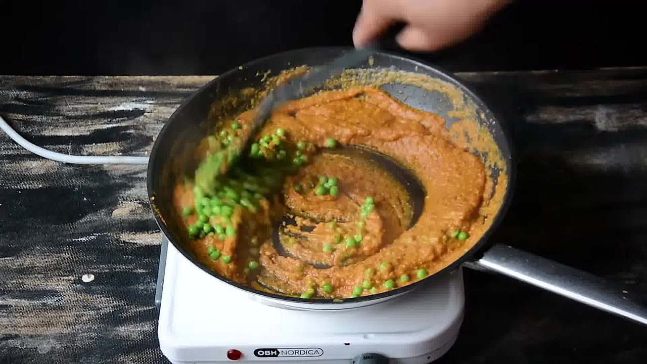 Image of the cooking step-2-5 for Matar Paneer - Peas and Cottage Cheese Curry