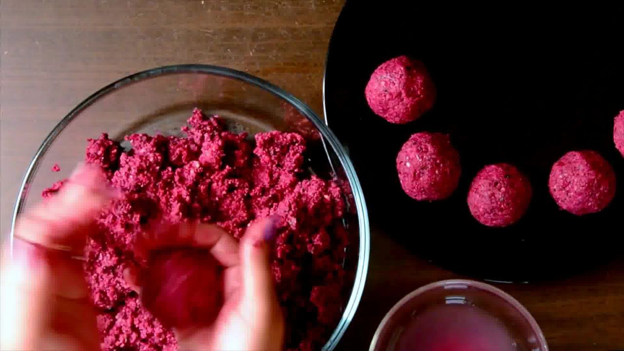 Image of the cooking step-3-5 for Roast Beetroot Falafel Recipe + Green Tahini Dip