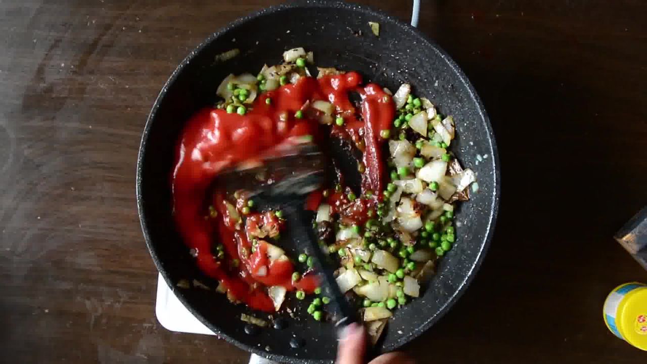 Image of the cooking step-3-7 for Roasted Cauliflower Pilaf With Watermelon Sauce