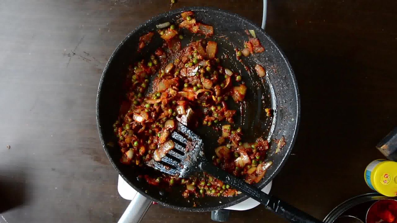 Image of the cooking step-3-9 for Roasted Cauliflower Pilaf With Watermelon Sauce