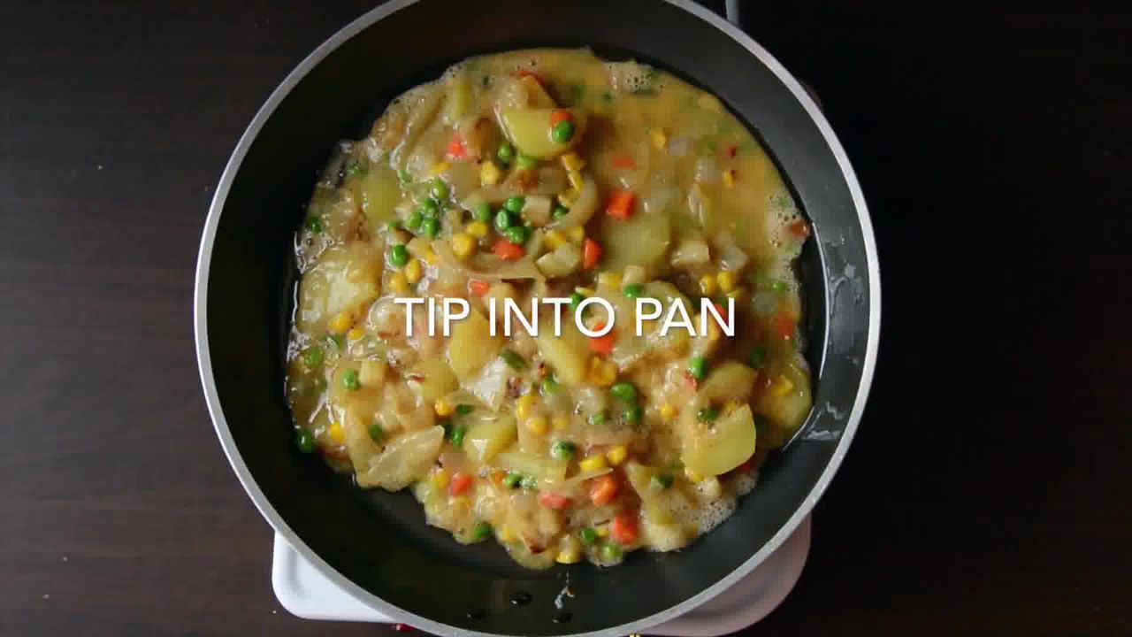 Image of the cooking step-1-12 for Spanish Style Omelette Recipe – Tortilla Española