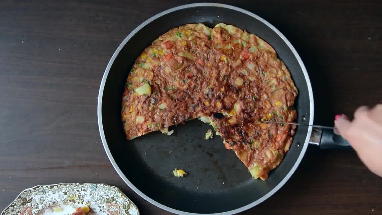 Image of the cooking step-1-19 for Spanish Style Omelette Recipe – Tortilla Española