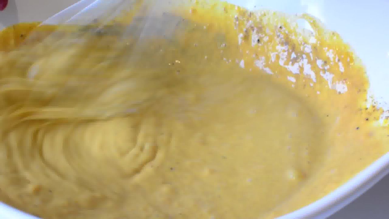 Image of the cooking step-1-4 for Spiced Pumpkin Pie Recipe