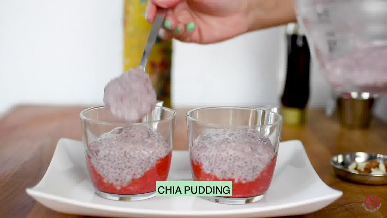 Image of the cooking step-2-2 for Strawberry Chia Pudding
