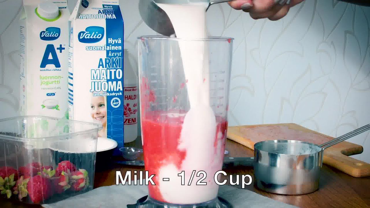 Image of the cooking step-1-3 for Strawberry Lassi Recipe - Strawberry Yogurt Smoothie  
