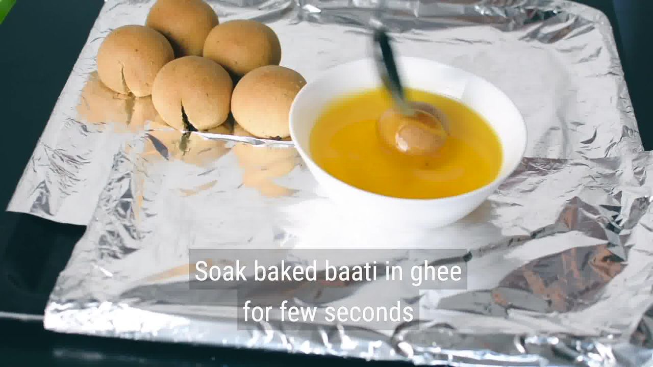 Image of the cooking step-5-3 for Masala Bati - Stuffed Masala Bati - Bharwa Masala Baati