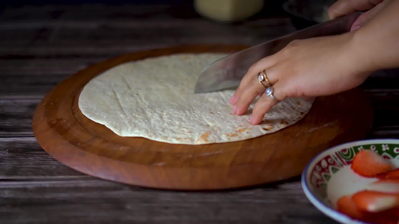 Image of the cooking step-5-1 for TikTok Tortilla Wrap Hack (6 Vegetarian Filling Ideas)