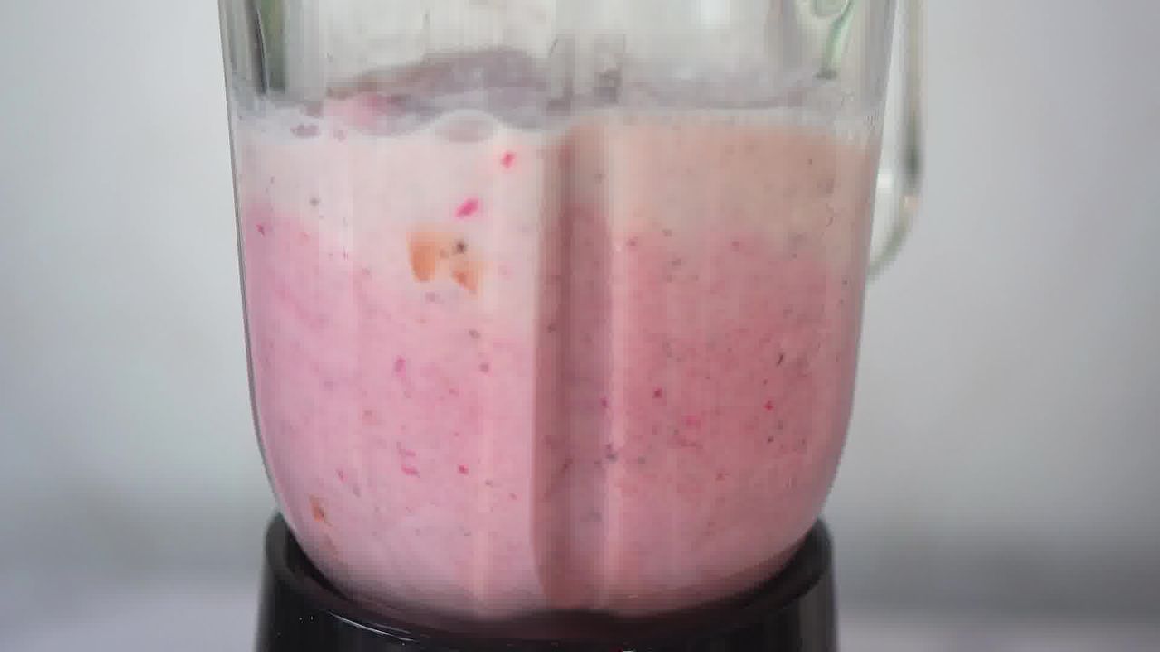 Image of the cooking step-1-2 for Watermelon Smoothie