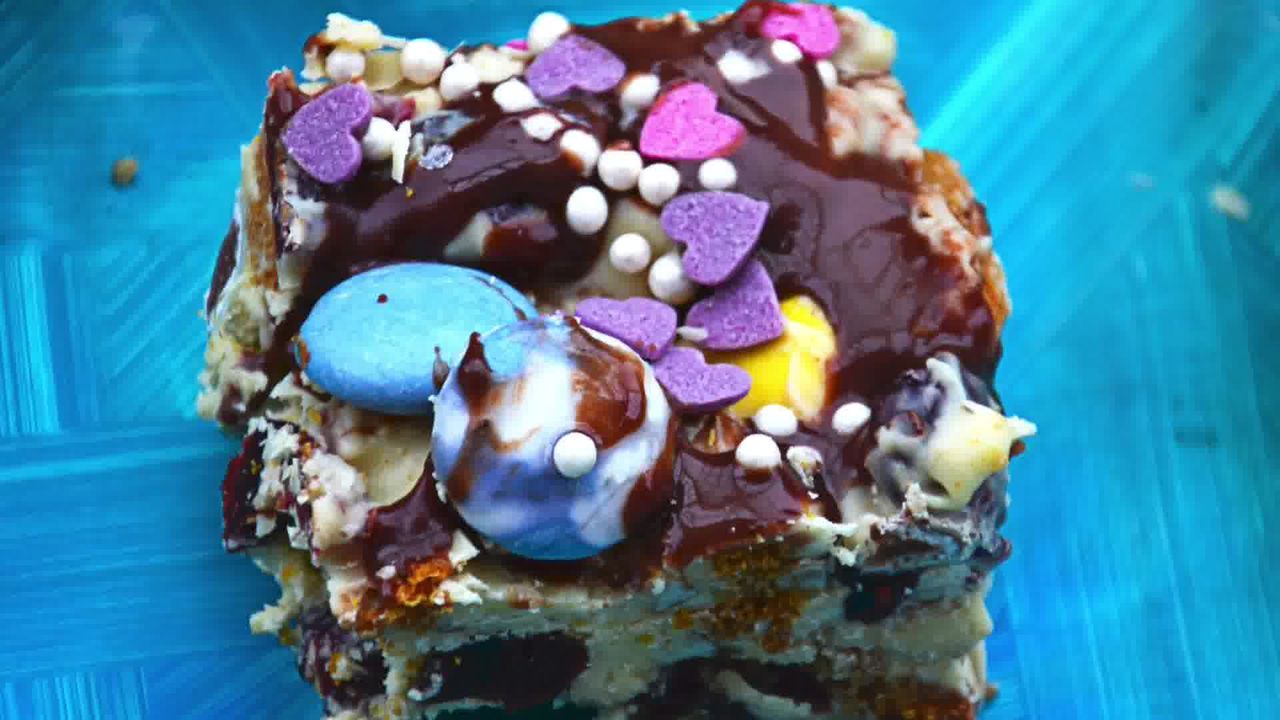 Image of the cooking step-1-12 for Christmas Rocky Road | White Chocolate Rocky Road Recipe