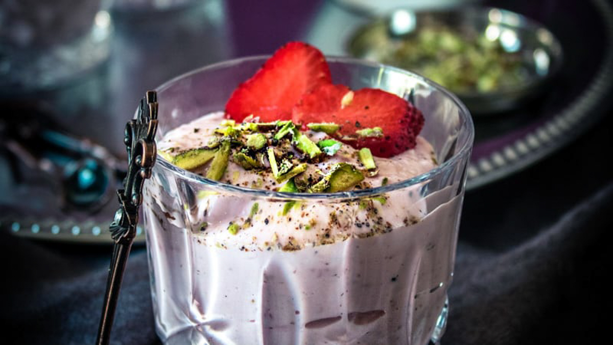 Instant Strawberry Shrikhand Strawberry Yogurt Dessert