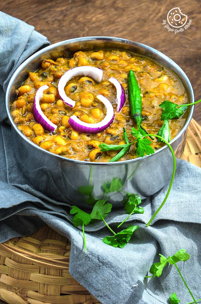recipe-Black-Eyed-Pea-Curry-in-Pepper-Onion-Gravy|mygingergarlickitchen.com/ @anupama_dreams