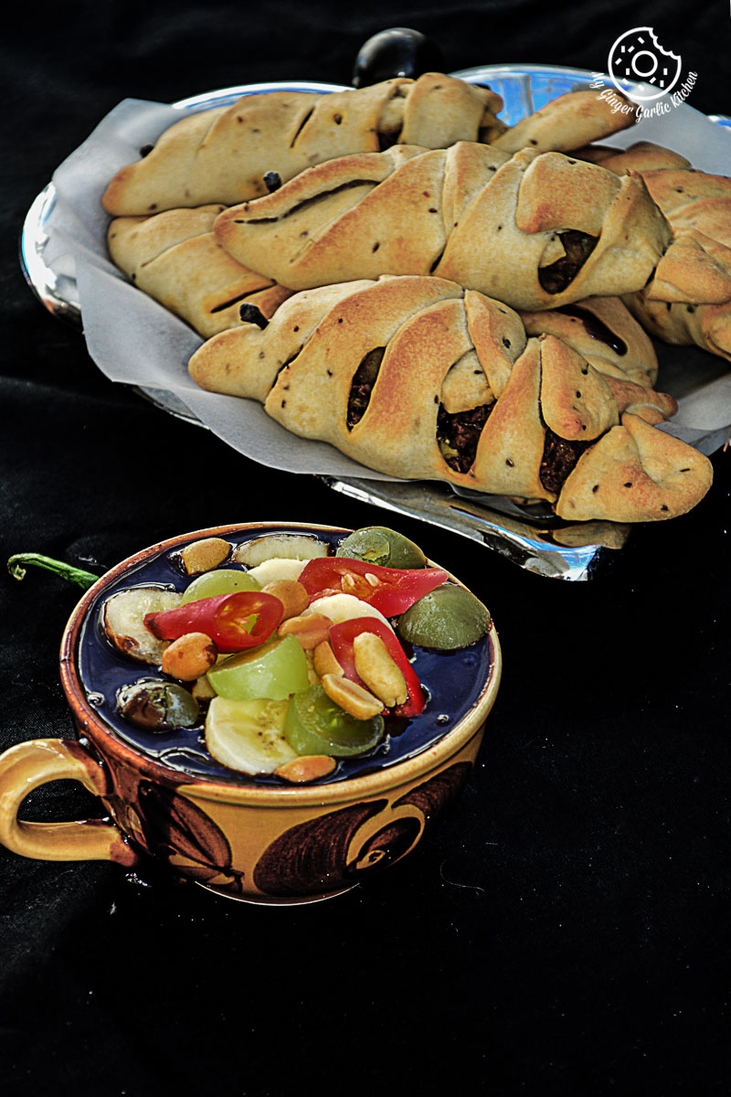 recipe-Baked-Samosa-With-Chocolate-Tamarind-Chuntey|mygingergarlickitchen.com/ @anupama_dreams