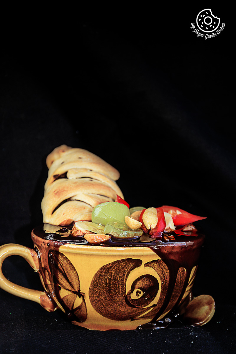 recipe-Baked-Samosa-With-Chocolate-Tamarind-Chuntey|mygingergarlickitchen.com/ @anupama_dreams