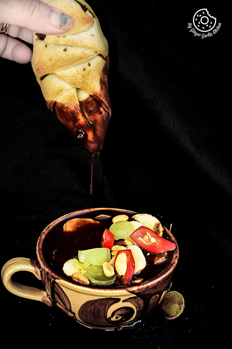 recipe-Baked-Samosa-With-Chocolate-Tamarind-Chuntey|mygingergarlickitchen.com/ @anupama_dreams