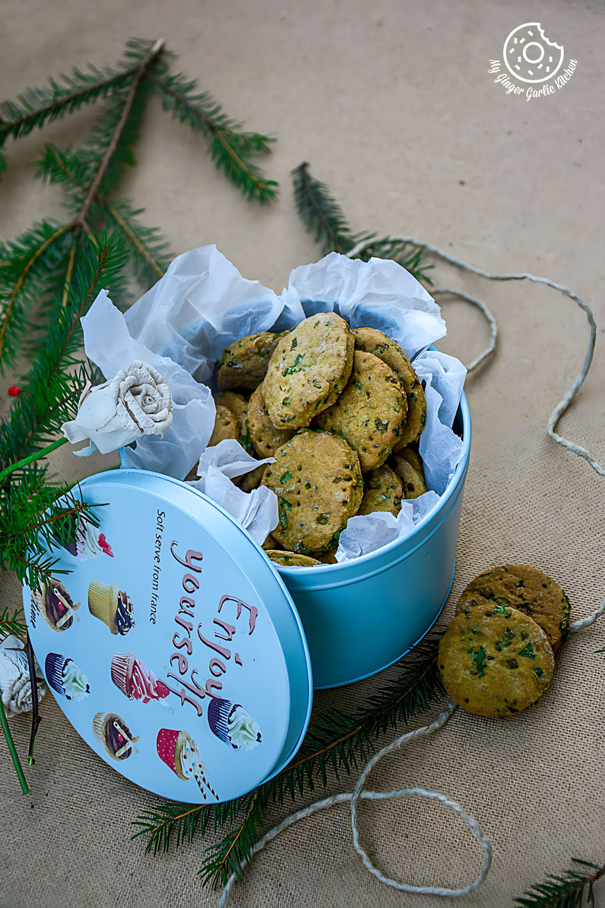 Salty-Sweet Whole Wheat Onion Crackers Recipe