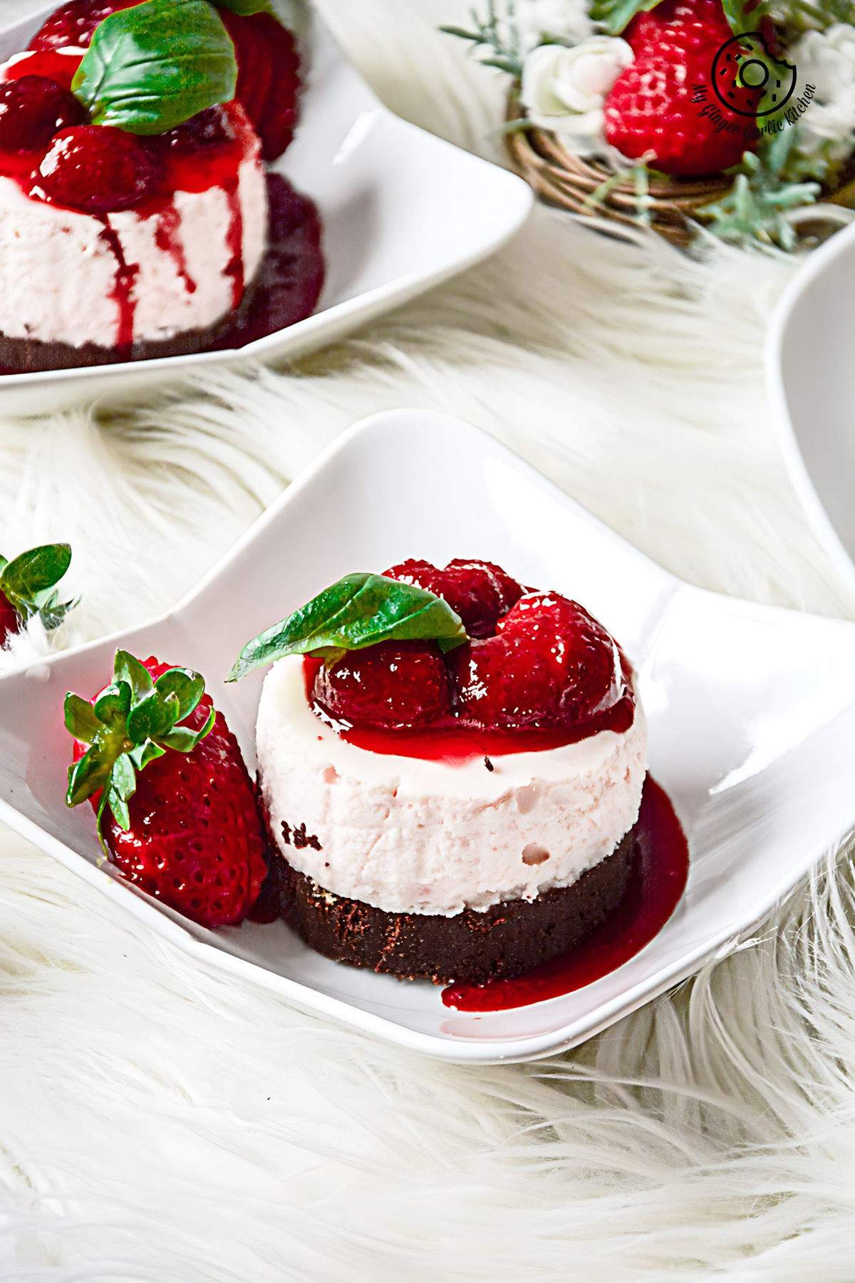 No-Bake Mini Strawberry Nutella Cheesecake