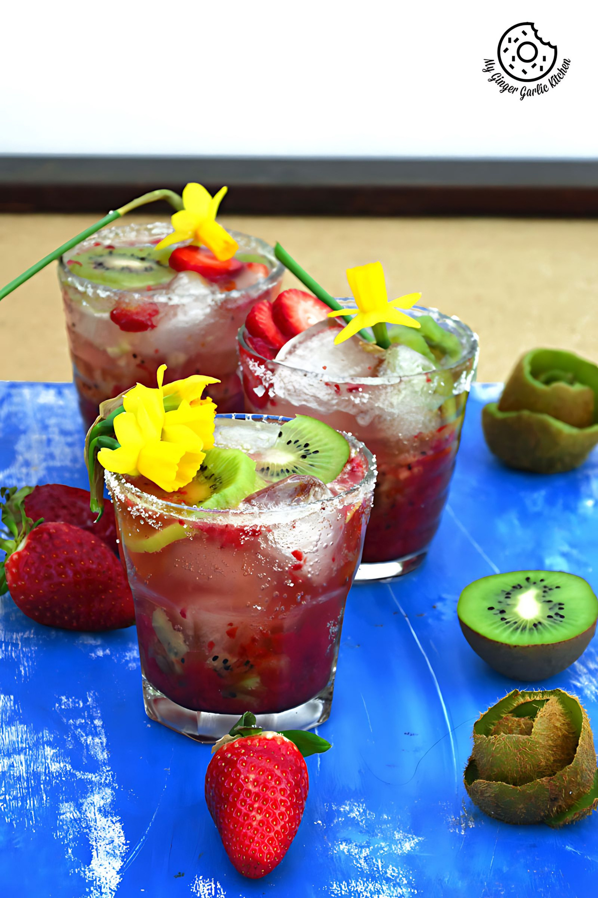 Strawberry Kiwi Sparkling Cooler Recipe