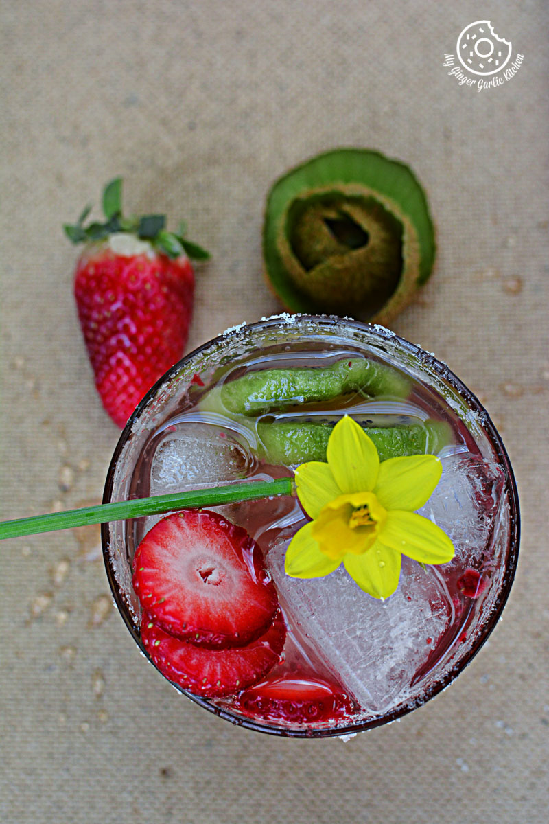 Strawberry Kiwi Sparkling Cooler | mygingergarlickitchen.com/ @anupama_dreams
