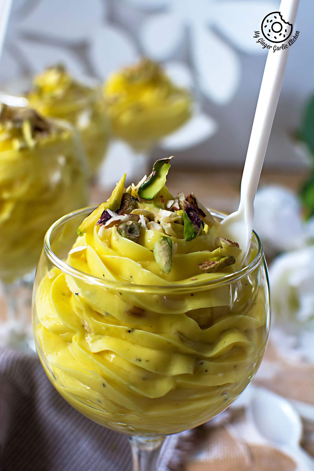 Kesar Elaichi Shrikhand - Greek Yosgurt Saffron Dessert