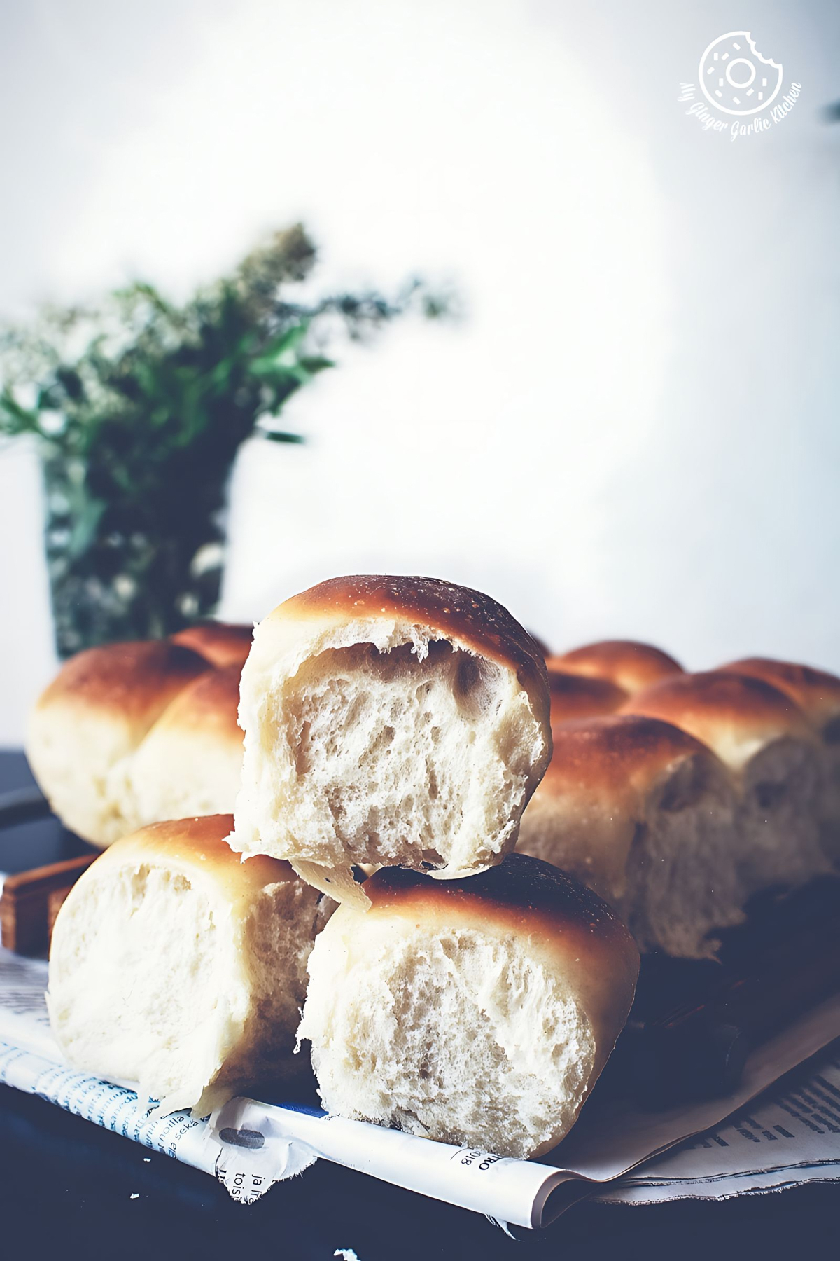 Image of Ladi Pav - Soft and Fluffy Dinner Rolls