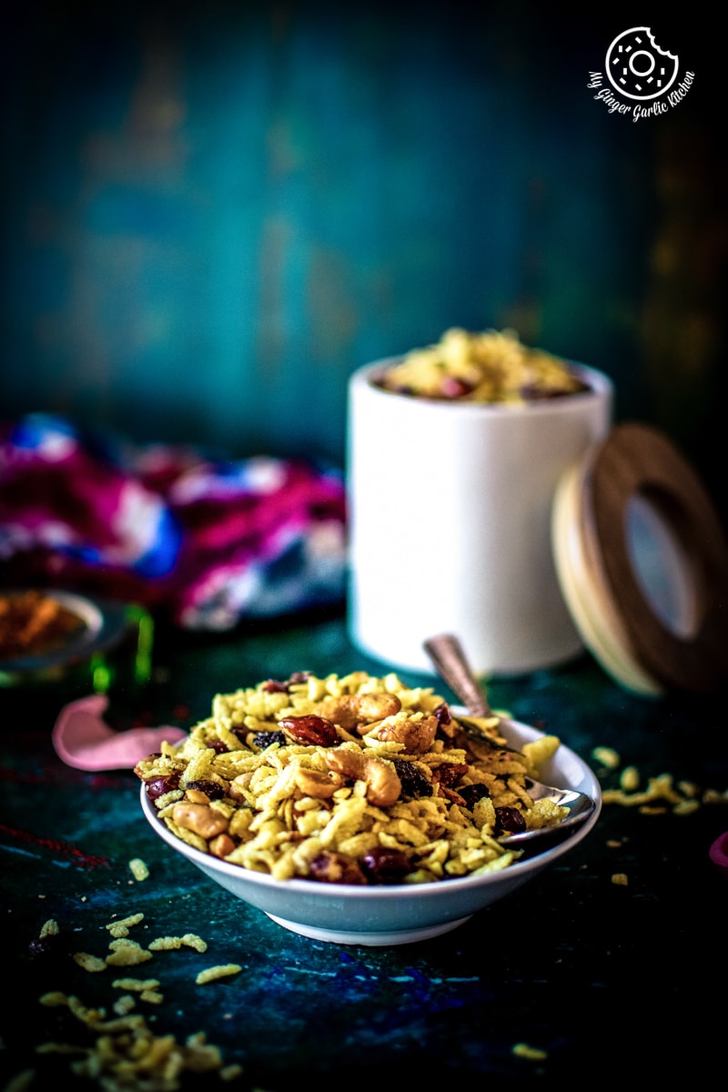 /poha-chivda/poha-chivda-recipe-my-ginger-garlic-kitchen