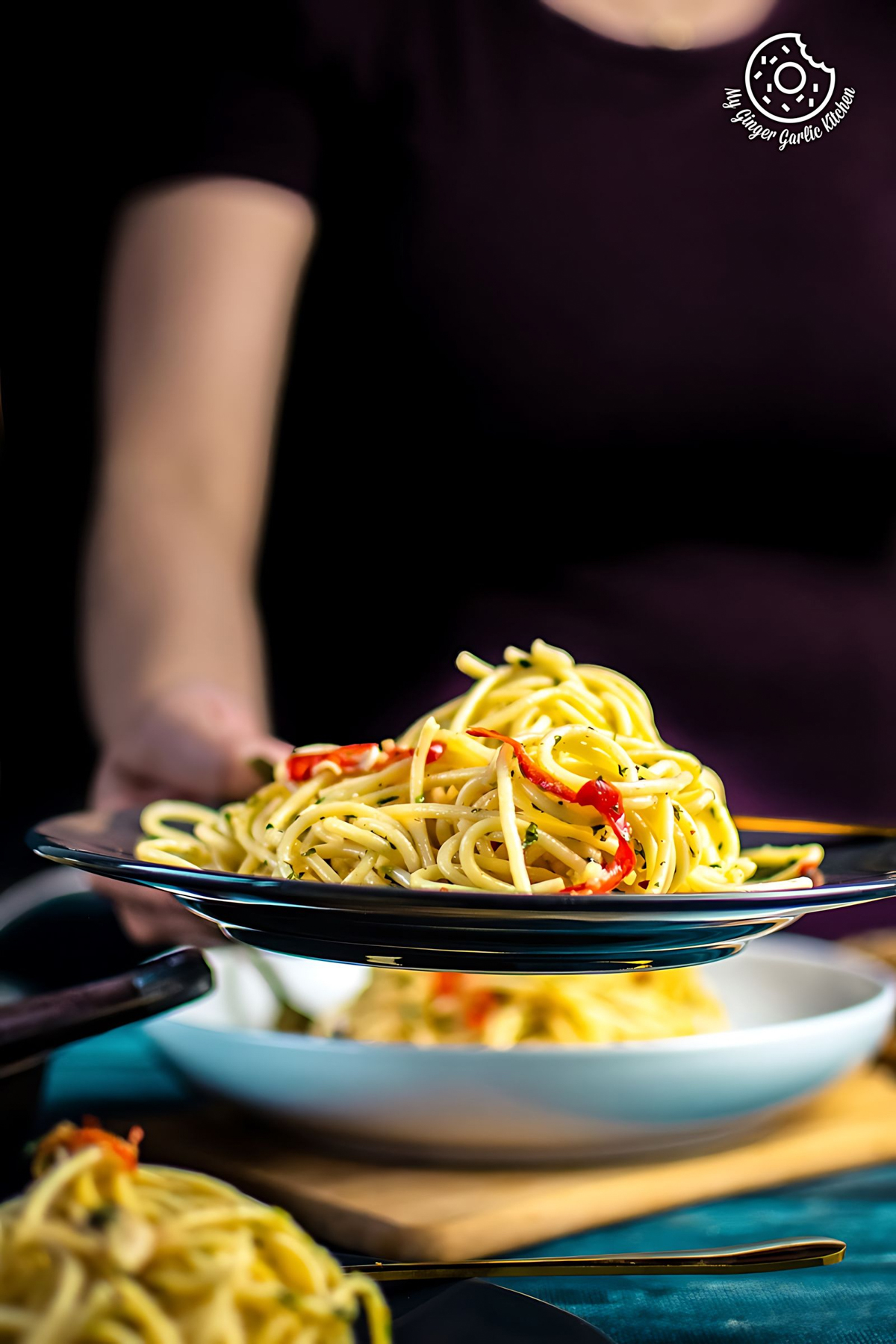 Pasta Aglio E Olio (Spaghetti with Oil and Garlic)