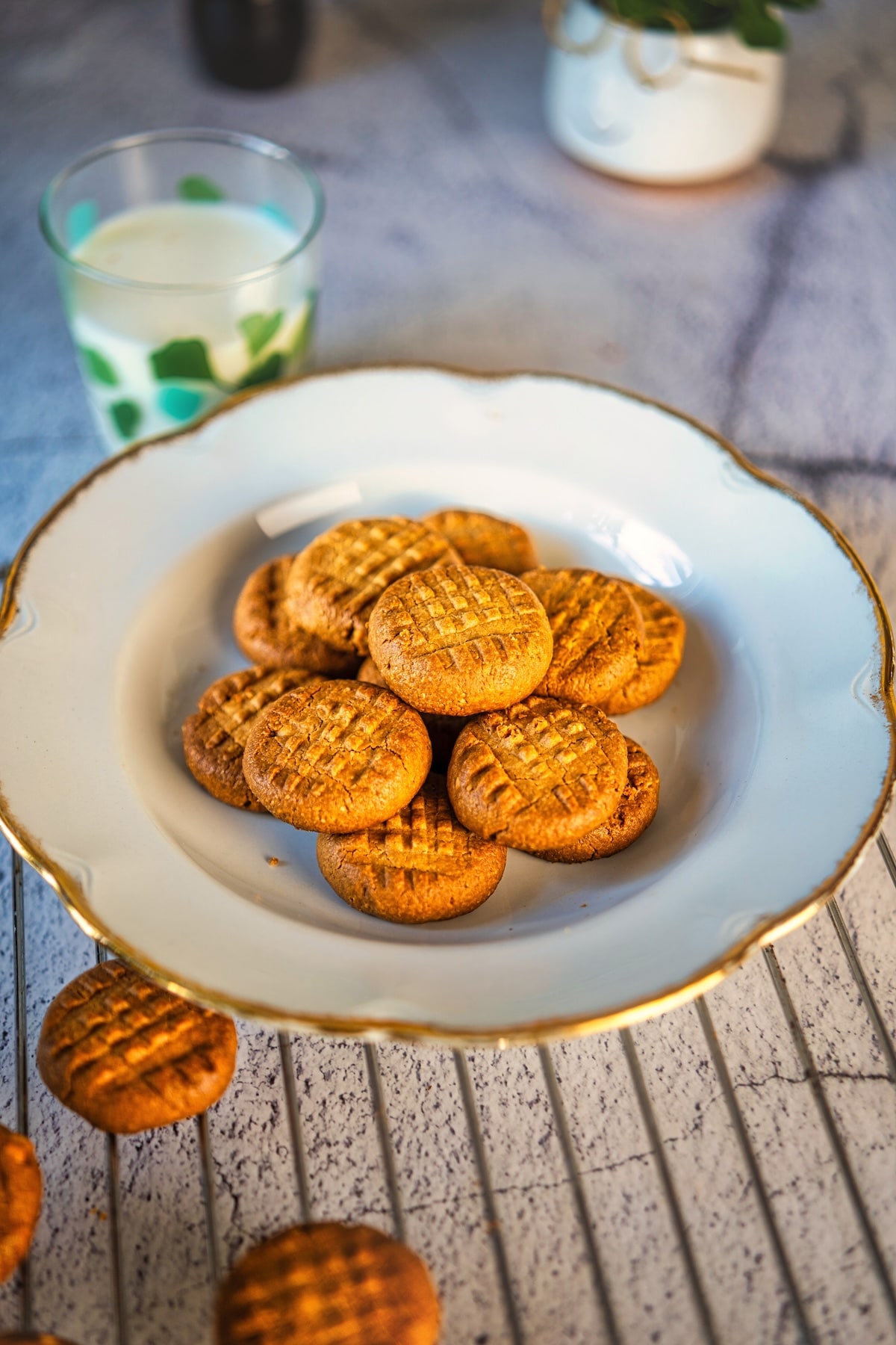 2-Ingredient Peanut Butter Cookies